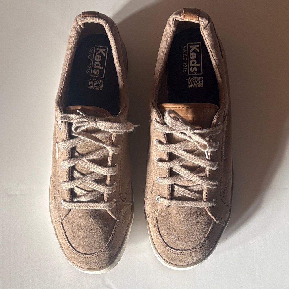 Keds Women’s Taupe Suede Low-Top Sneakers Shoes Size 9 - Picture 3 of 11